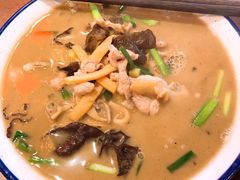 传统三鲜炒码粉-羅秋明手工粉面