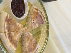 火烧馍馍-江湖亮亮蒸虾大排档烤全羊清真(武汉总店)