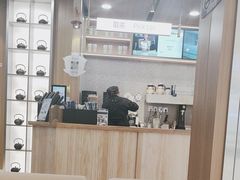 -霸王茶姬(云杉奥莱店)