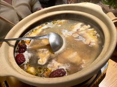 -邹开喜·炭炉鸡煲·海鲜火锅(虹口足球场店)