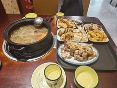 -菌之家·专业纯野生菌火锅·特色炒菌