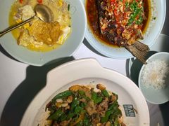 -费大厨辣椒炒肉(高铁吾悦广场店)