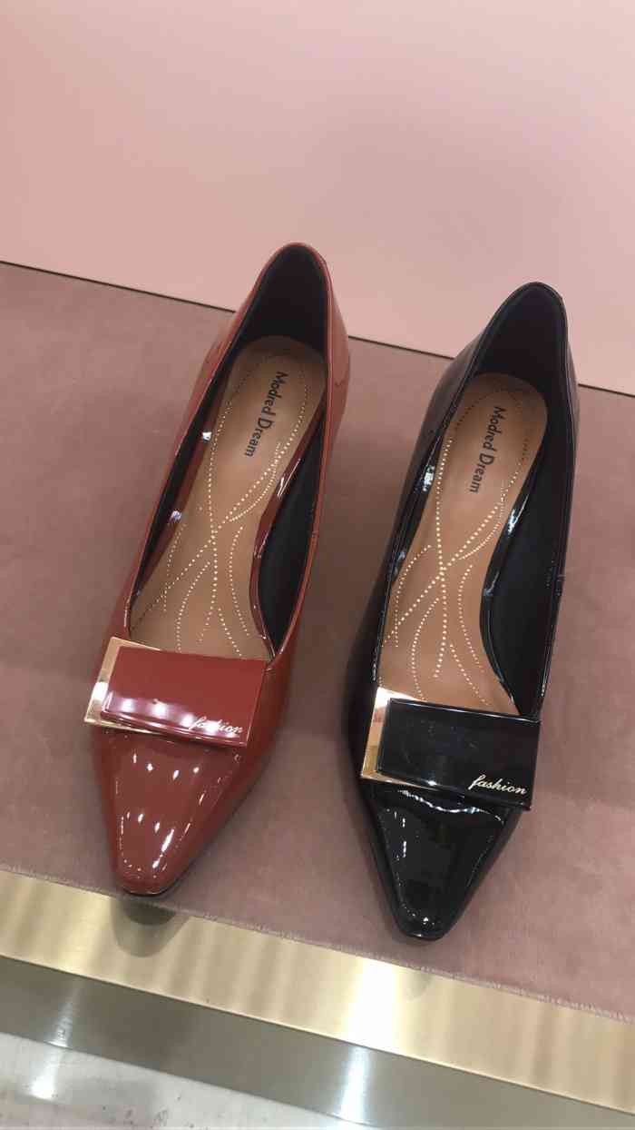 modreddream(赛格国际购物中心店)-"朋友想选一双系带的高跟靴子,就是