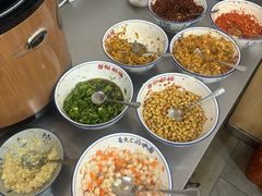 -裕新楼粉面馆·石磨手工粉(四方坪店)