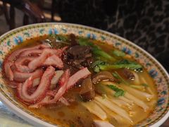 -金杨拉面王小吃面馆·牛三宝面·红烧牛肉粉
