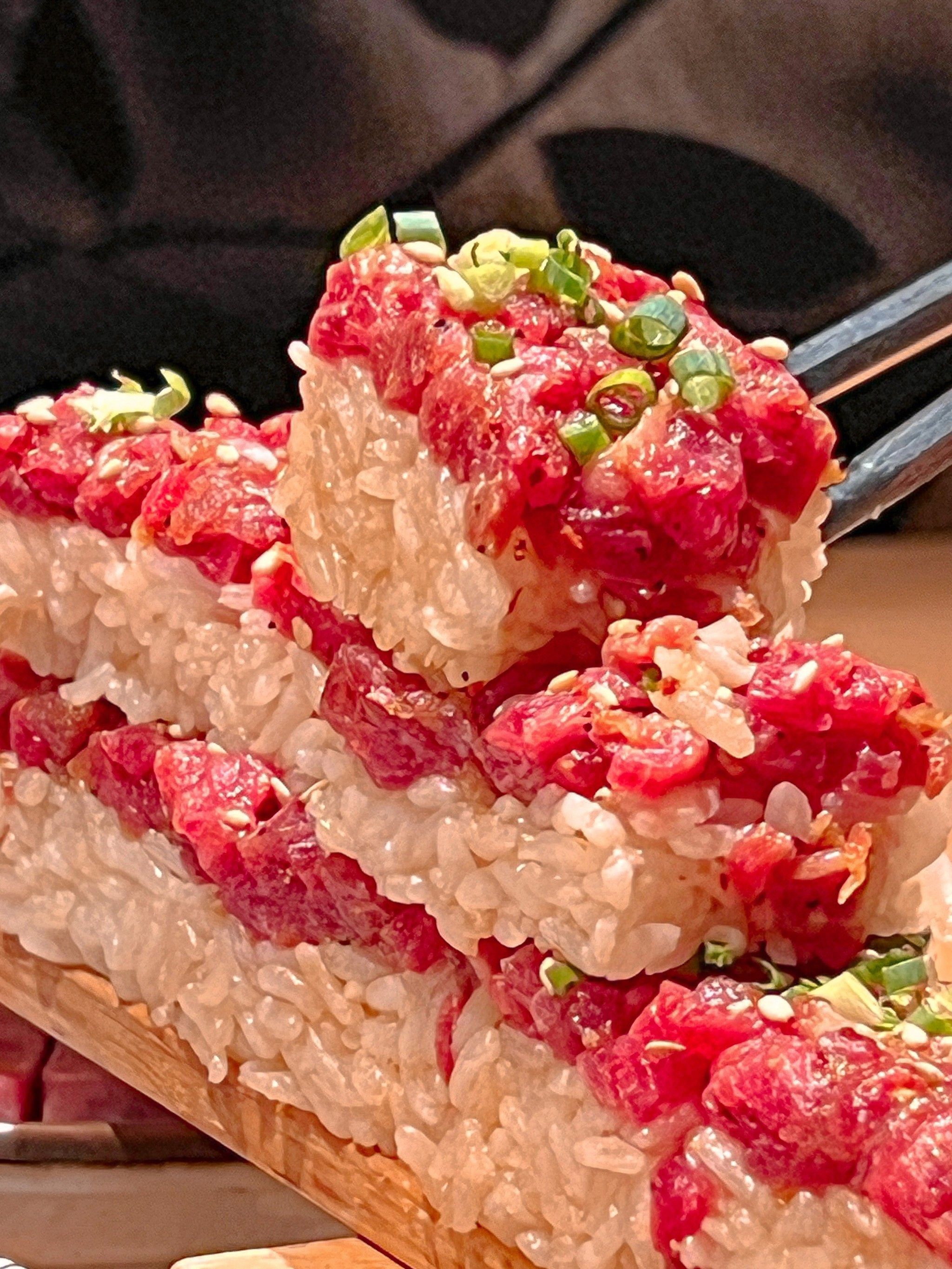 在南京吃到幸福感爆棚的生牛肉寿司