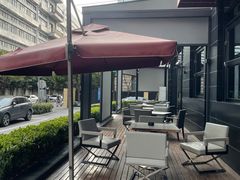 -上海浦东中心万枫酒店