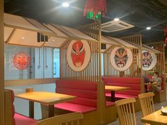 大堂-风光老灶麻辣香锅(大成路翠微百货店)