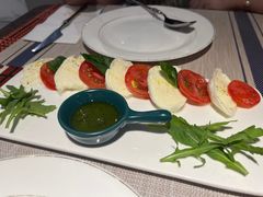 新鲜水牛芝士配番茄-Primo·丽莫意大利窑烤披萨