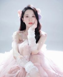 -喜爱高定婚纱摄影