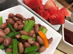 花生拌芹菜-船梆煮•蒸汽海鲜·炉火烤肉(五四广场店)