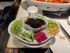 炸酱面-京味斋·北京烤鸭(北京南站洋桥店)