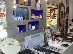 -茂昌眼镜(南京西路店)