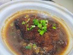 -老码头黑皮肘子锅包肉(赣水路店)
