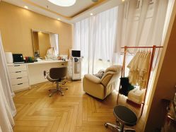 -变画·发型STUDIO