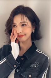 -BULB STUDIO 巴柏明星发型工作室