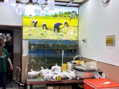 -湖南人家湘菜馆(镇江路店)