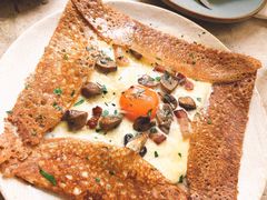 鸡蛋蘑菇熏肉荞麦可丽饼-RAC BAR(安福路店)