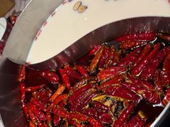 -尚尚仙·酸汤猪手·猪肚鸡火锅(华联万柳购物中心店)