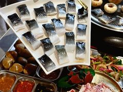 -围炉肉舍•炭烤活鳗•丹东海鲜烤肉(步行街店)