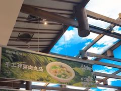-阿瓦山寨·湘菜现炒·剁椒鱼头王(咸阳总店)