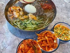 -屋里家延边朝鲜族冷面(梅林3店)