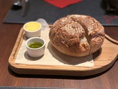 餐前面包-恰餐厅及酒吧 CHAR Bar & Grill (北京丽都皇冠假日店)