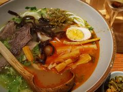 -百春原湖南牛肉粉(百联世纪店)