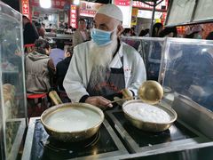 -正宁路小吃夜市