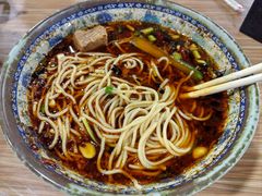 -胥佳烧鸡公牛肉面馆