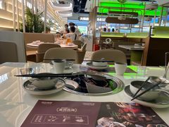 -洪氏嗨捞·广东猪肚鸡·椰子鸡火锅(西咸万象城店)