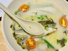 雪菜黄鱼面-玖鲜小笼(中山广场店)