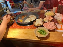 -赵美丽·重庆社区火锅·直营店(火车东站·中豪国际店)