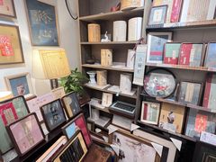 -邊城書店