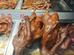 -老鼎万春卤菜(五代传承创始老店)