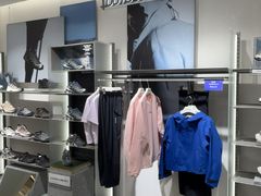-SALOMON萨洛蒙(长沙国金街店)
