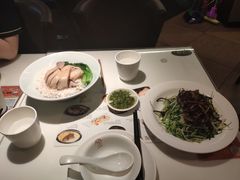 -新大咀港式茶餐厅(宝山万达店)
