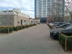 -首都医科大学大兴医院-地面停车场