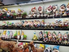-义乌小商品批发市场(中国小商品城·篁园服装市场店)