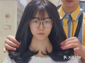 这发型膨胀  毛燥 自然卷  小姐姐在家超级难打理