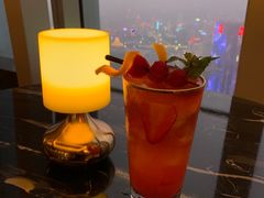 鸡尾酒-南宁那莲豪华精选酒店-云霄酒廊·80楼高空城景酒吧