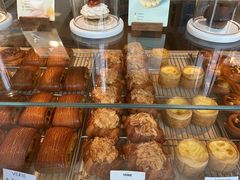 -VERIE BAKEHOUSE