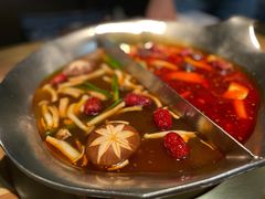 台式麻辣锅-湊湊火锅·茶憩(杭州湖滨银泰in77店)