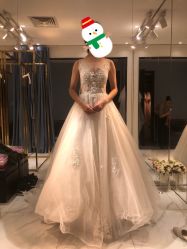 点击看大图 -GRACE KELLY婚纱与礼服(北京店)