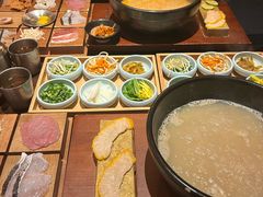 -银米·云南传统过桥米线(双廊黑金冠店)