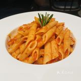 店面全面升级, 店面环境非常高级! 性价比超高的一家牛排馆~