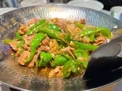 -费大厨辣椒炒肉(高铁吾悦广场店)