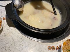腊味煲仔饭-顺德公广东猪肚鸡·煲仔饭(白石洲店)