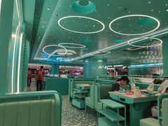 -季季红火锅(柳州城中万达二店)