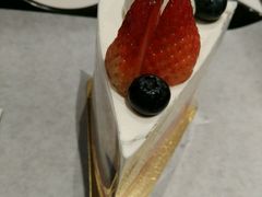 清新莓子蛋糕切片-巴黎贝甜(银城东苑店)